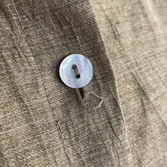 Size 6 linen blouse - Picture 3 of 4